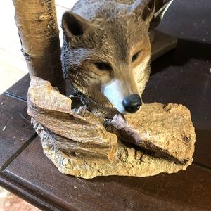 Nature’s Design wolf